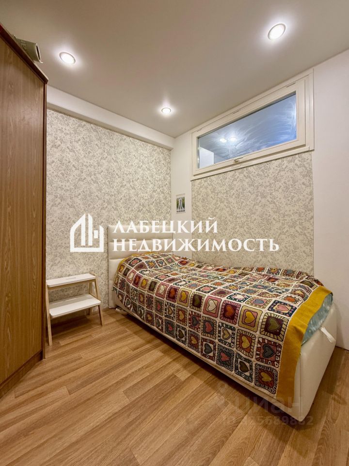 Продажа 2-комн квартиры на вторичном рынке Омская улица, 28