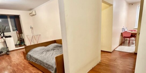 3-комн квартира ул Кедрова,  д. 1