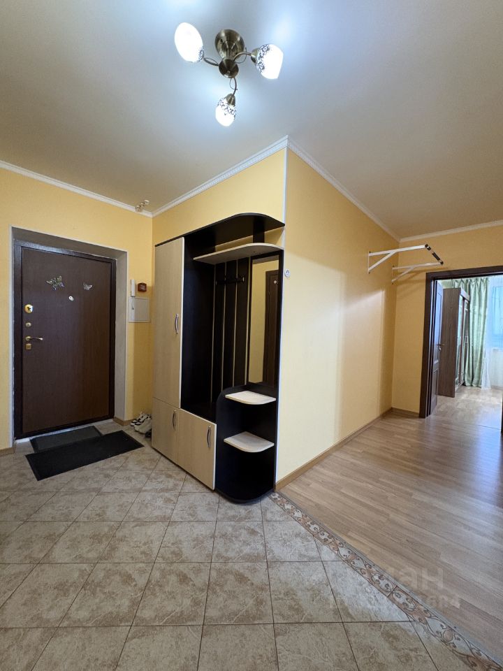 Аренда 2-комн квартиры на вторичном рынке Одинцово, Солнечная улица, 17а