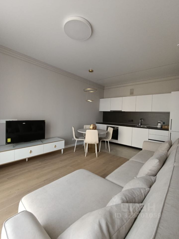 Аренда 2-комн квартиры на вторичном рынке улица Янковского,  д. 1к2