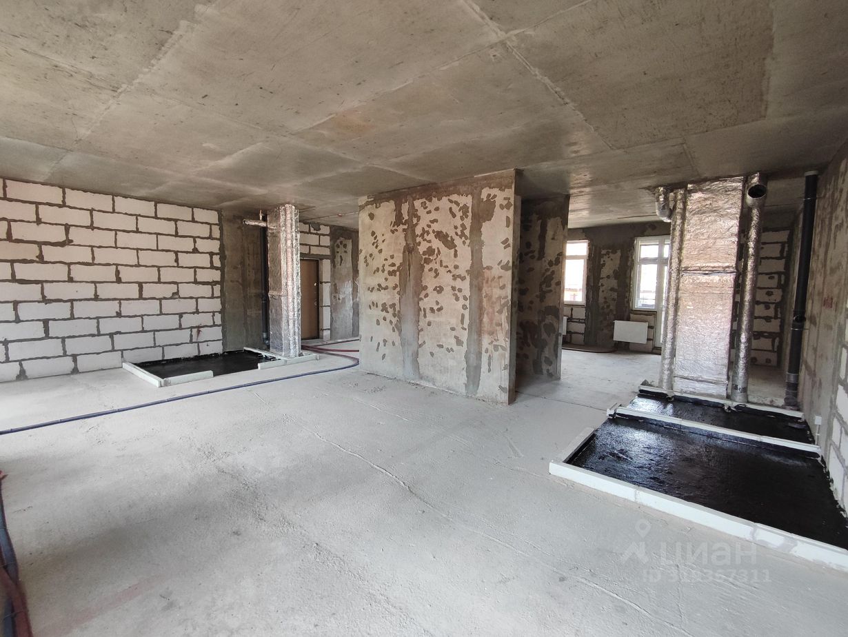 Продажа 4-комн квартиры на вторичном рынке пос. Развилка, проезд Римский, 13