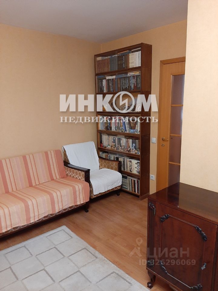 Продажа 2-комн квартиры на вторичном рынке Шоссейная улица,  д. 76