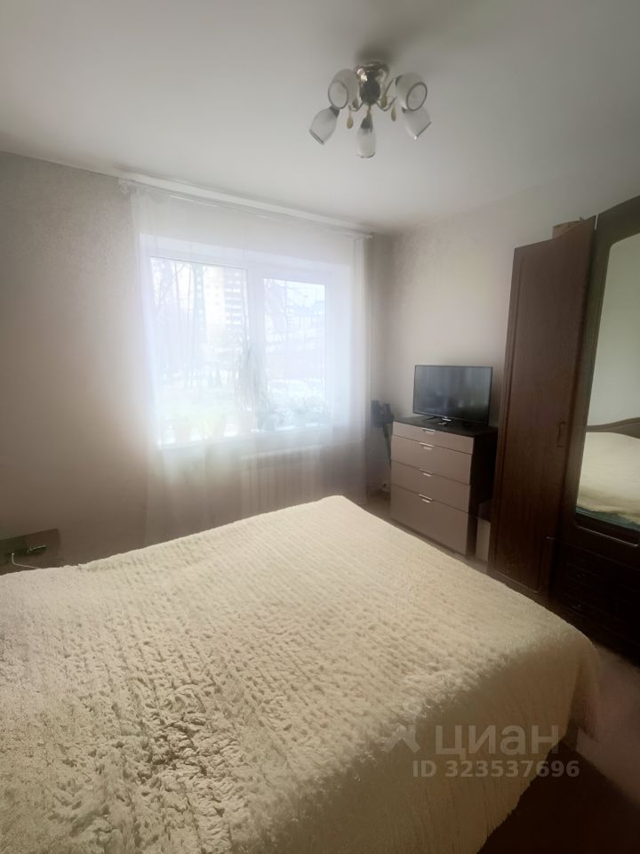 Продажа 2-комн квартиры на вторичном рынке Парашютная улица, 22К1