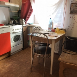 Продажа 2-комн квартиры на вторичном рынке Кировск г, Набережная ул ,  д. 10