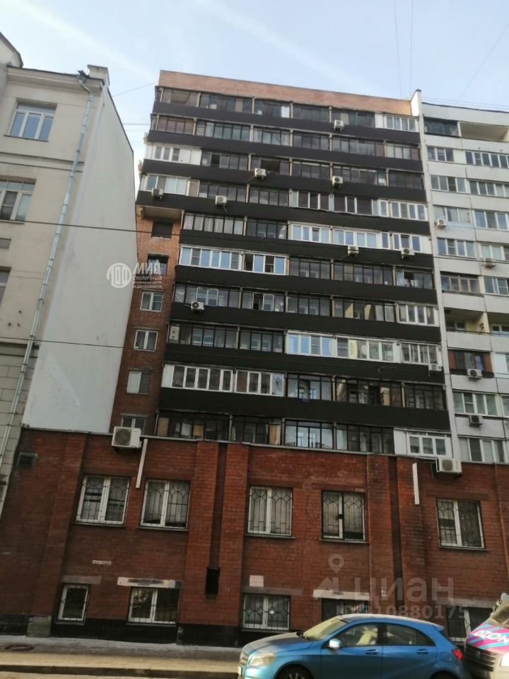 Продажа 2-комн квартиры на вторичном рынке Тихвинская улица, 9А