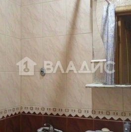 Продажа 2-комн квартиры на вторичном рынке Есенинский б-р,  д. 1/26