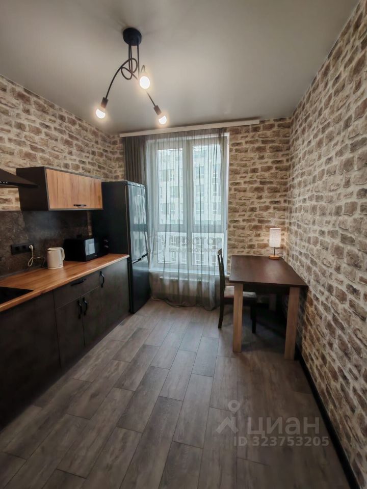 Продажа 1-комн квартиры на вторичном рынке Королев, улица Академика Легостаева, 8