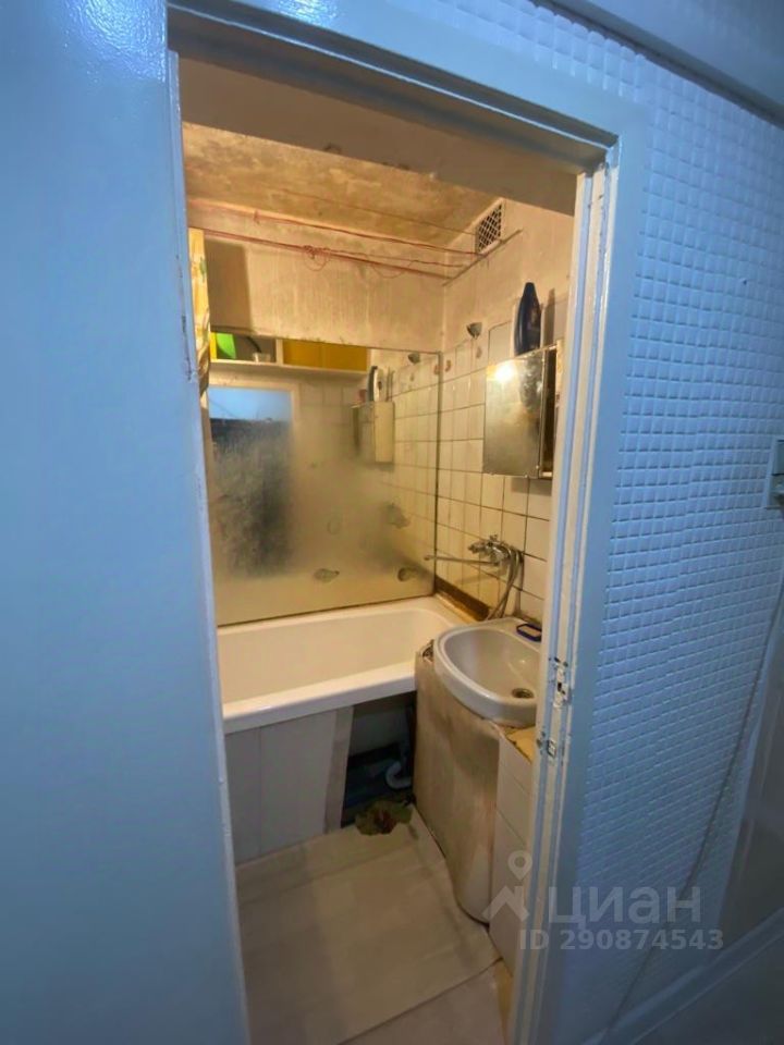 Продажа 2-комн квартиры на вторичном рынке Будапештская улица, 86К1