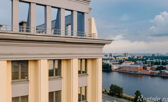 Продажа 3-комн квартиры на вторичном рынке улица Дыбенко,  д. 3 с1