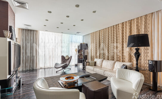 Продажа 3-комн квартиры на вторичном рынке улица Климашкина,  д. 17