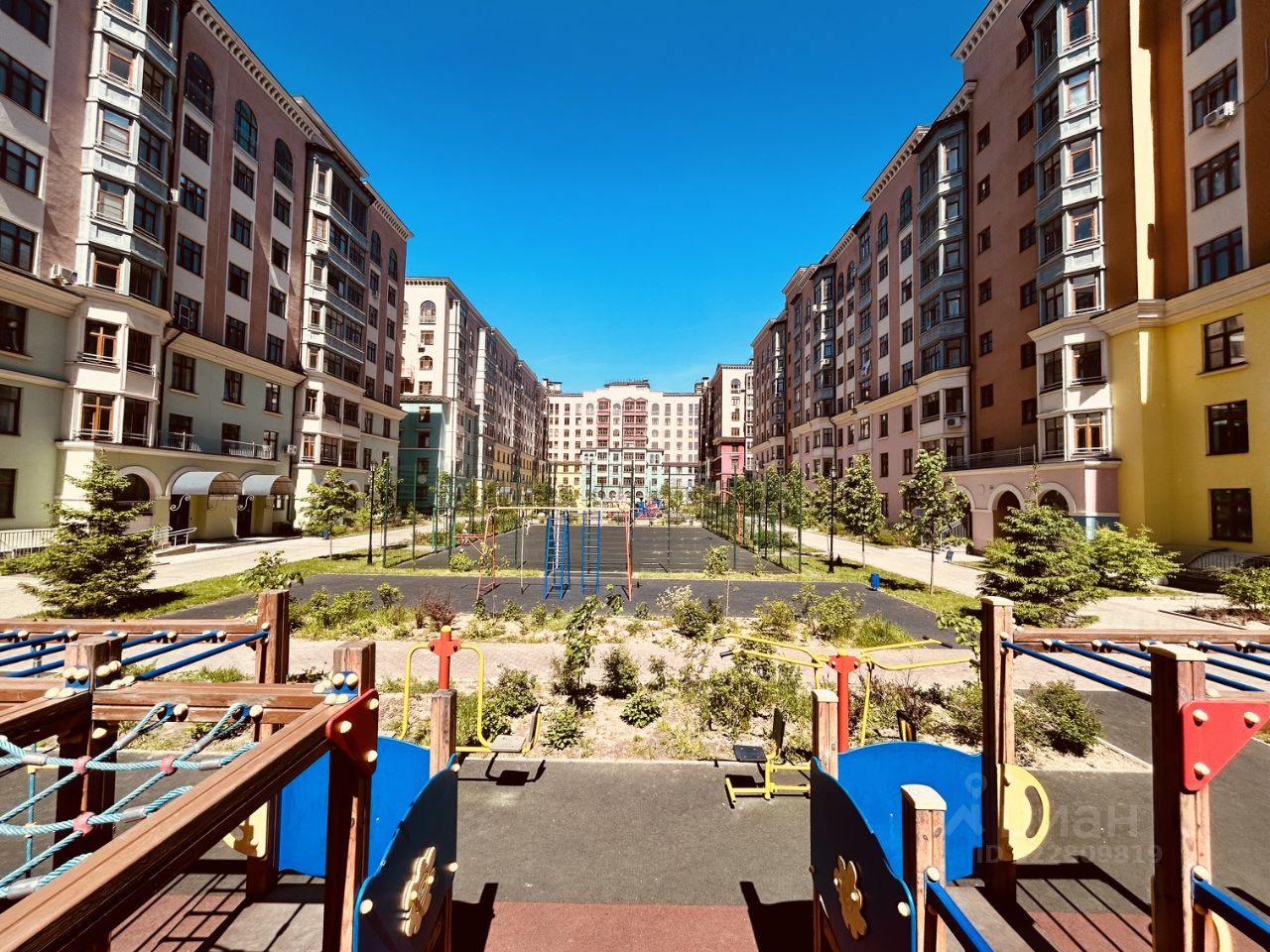 Продажа 3-комн квартиры на вторичном рынке Сабурово пгт, улица Заречная, 5