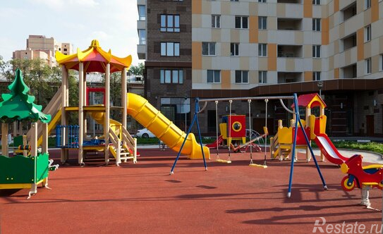 Продажа 3-комн квартиры на вторичном рынке Первомайская улица,  д. 42