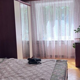 Продажа 2-комн квартиры на вторичном рынке улица Академика Комарова,  д. 18А