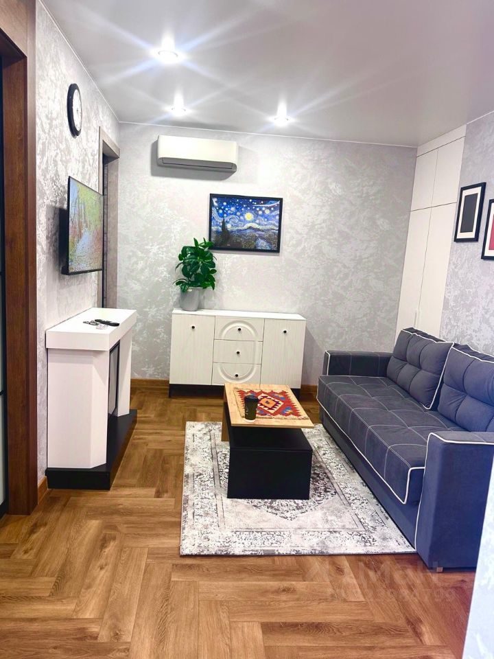 Аренда 1-комн квартиры на вторичном рынке Новоивановское пгт, бульвар Эйнштейна, 2