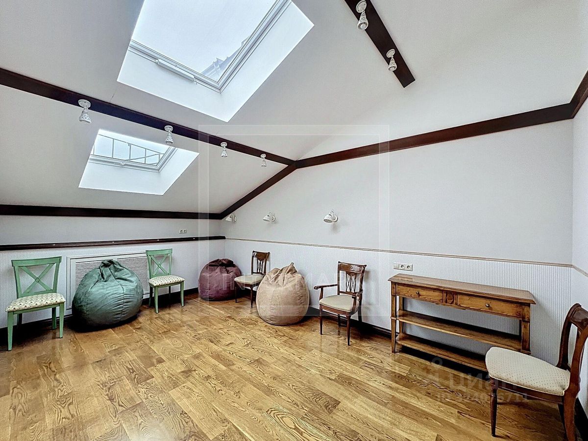 Аренда 5-комн квартиры на вторичном рынке Цветной бульвар, 28С1