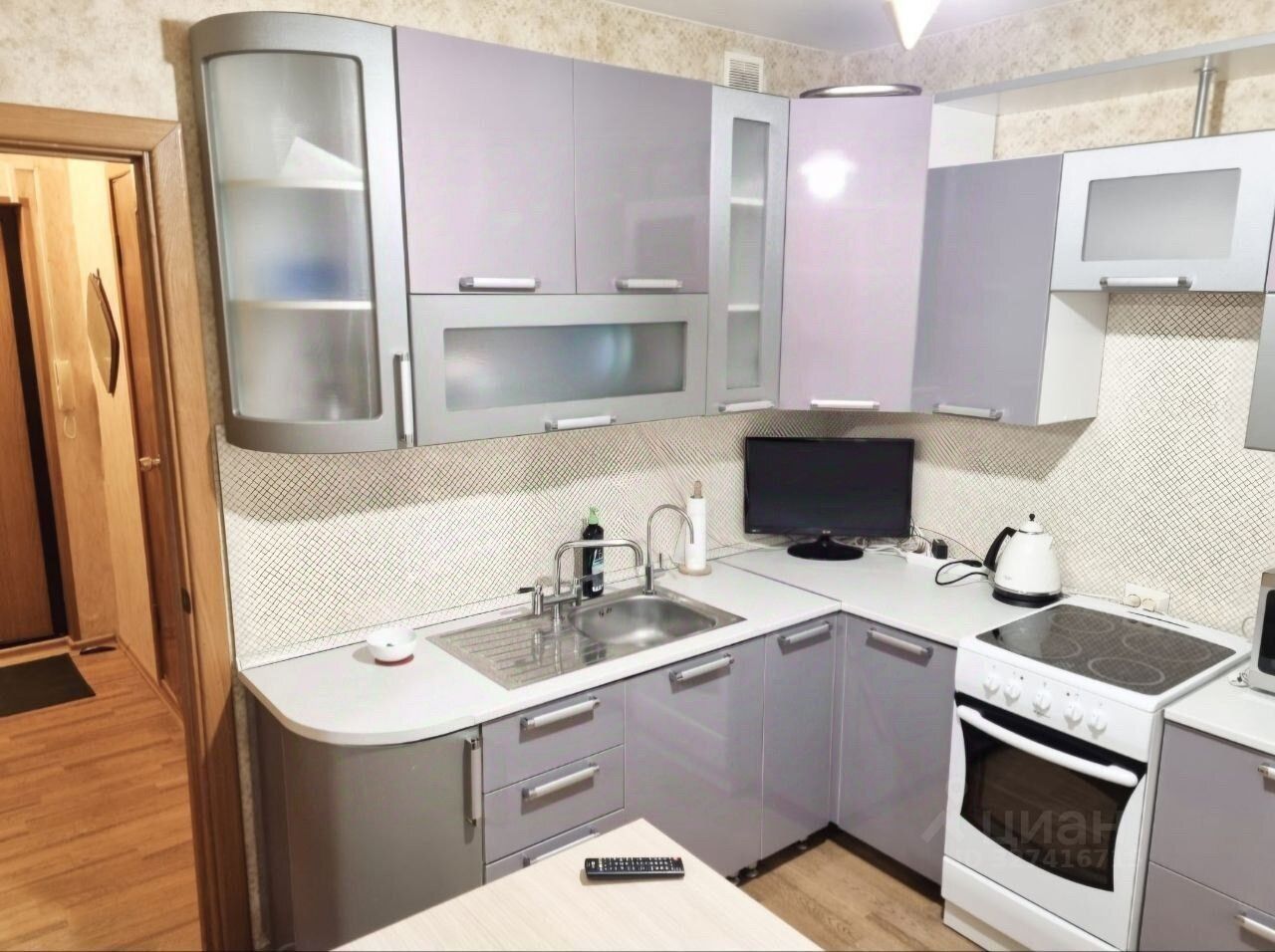 Продажа 1-комн квартиры на вторичном рынке улица Бадаева, 8к1