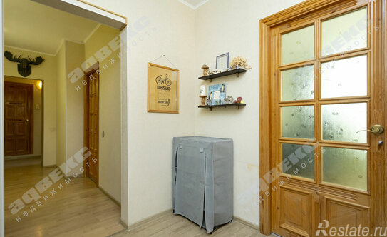 Продажа 3-комн квартиры на вторичном рынке Авиаконструкторов пр-кт,  д. 12