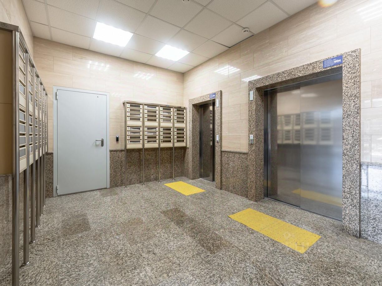 Продажа 3-комн квартиры на вторичном рынке Тихвинская улица, 14к1