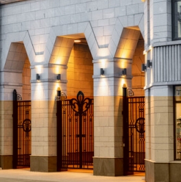 Продажа 3-комн квартиры на вторичном рынке набережная реки Карповки,  д. 31