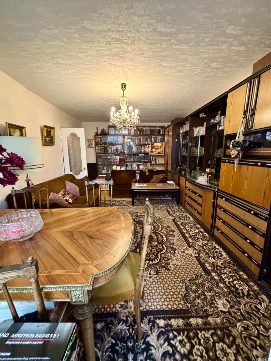 Продажа 2-комн квартиры на вторичном рынке Гурьянова ул,  д. 67