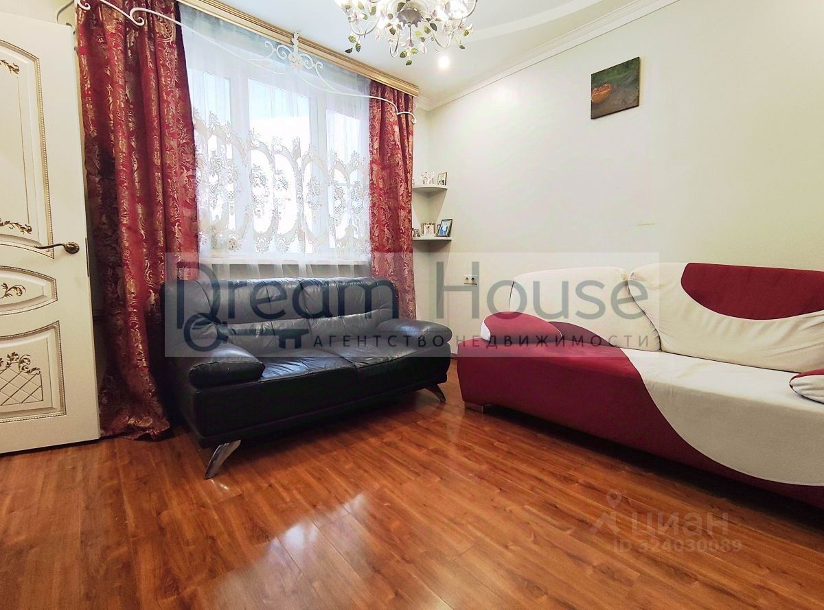 Продажа 3-комн квартиры на вторичном рынке Янтарный мкр, Балашиха, бульвар Молодежный,  д. 5/3