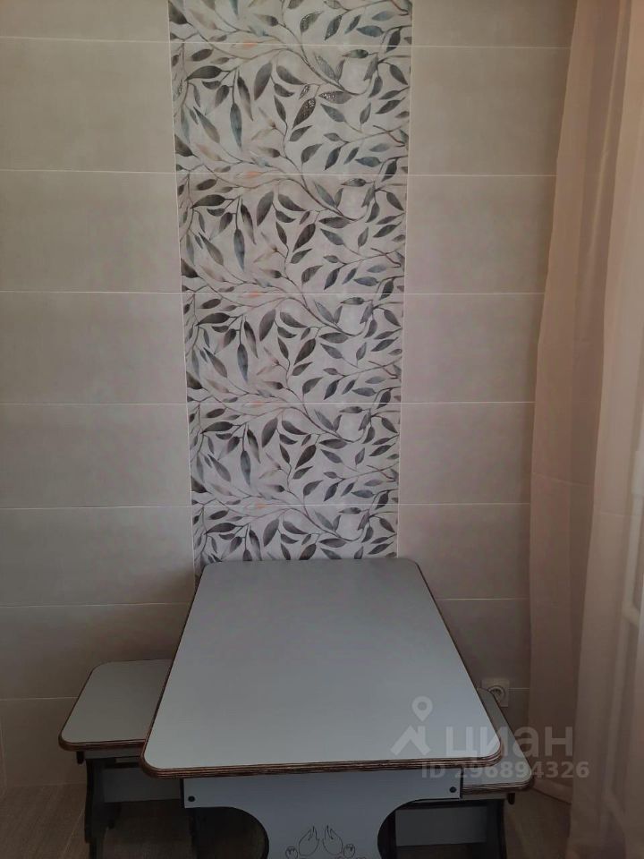 Продажа 2-комн квартиры на вторичном рынке Лобня, улица Победы, 2