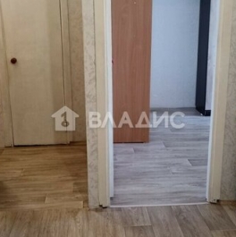 Продажа 2-комн квартиры на вторичном рынке Лесной, Школьная улица,  д. 14