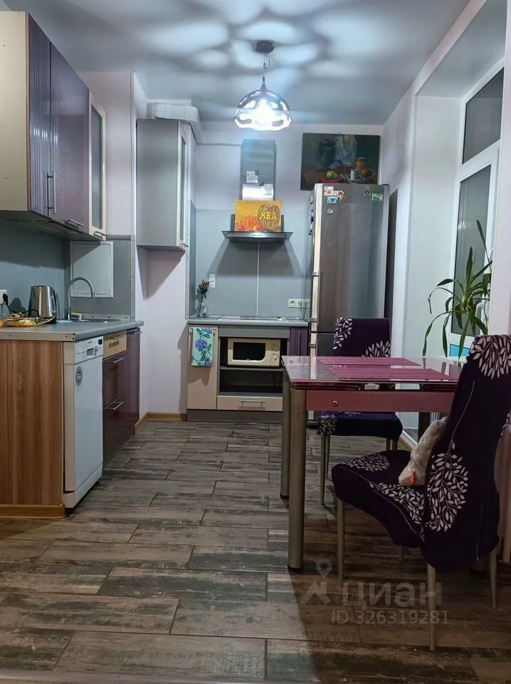 Аренда 2-комн квартиры на вторичном рынке Опалиха мкр, улица Пришвина, 14