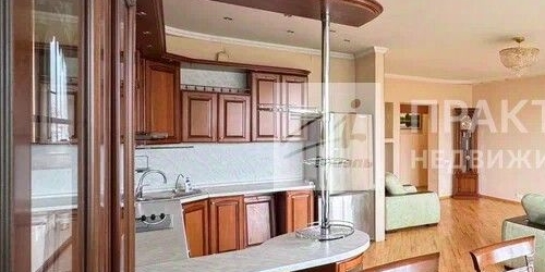 3-комн квартира Союзный проспект, 22