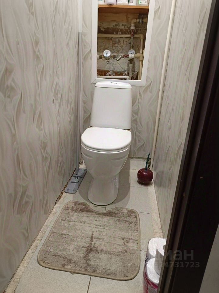 Продажа 2-комн квартиры на вторичном рынке Ломоносов, улица Жоры Антоненко, 14а