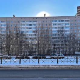 Продажа 2-комн квартиры на вторичном рынке улица Ильюшина,  д. 6