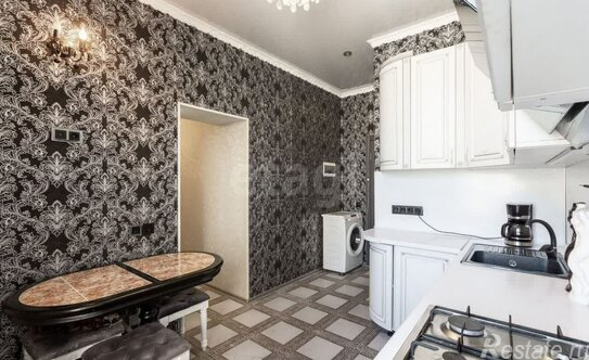 Продажа 3-комн квартиры на вторичном рынке Смольный пр-кт,  д. 9