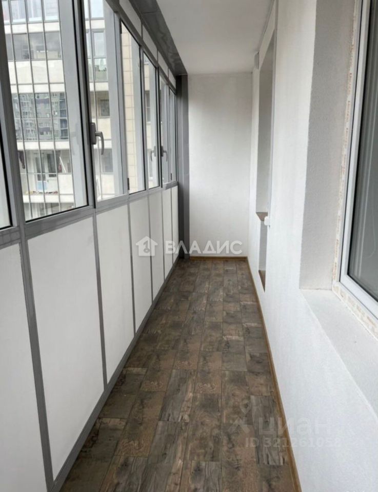 Продажа 2-комн квартиры на вторичном рынке Мурино, бульвар Петровский, 5