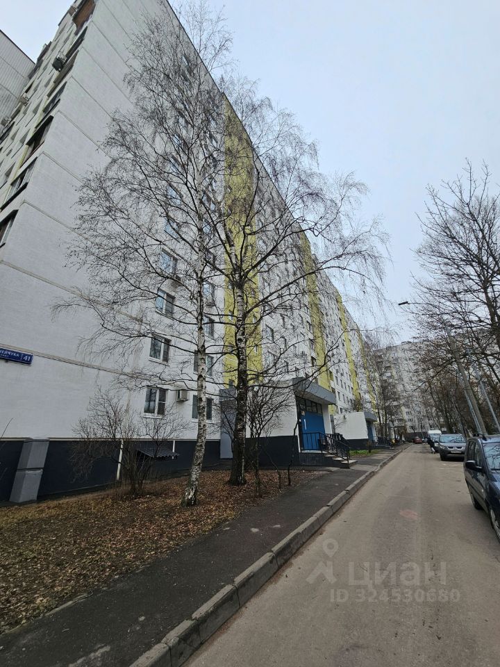 Продажа 3-комн квартиры на вторичном рынке улица Корнейчука, 41