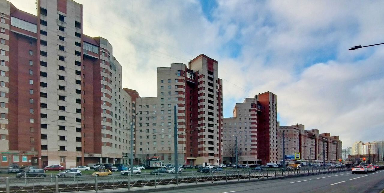 Продажа 1-комн квартиры на вторичном рынке проспект Просвещения, 53К1
