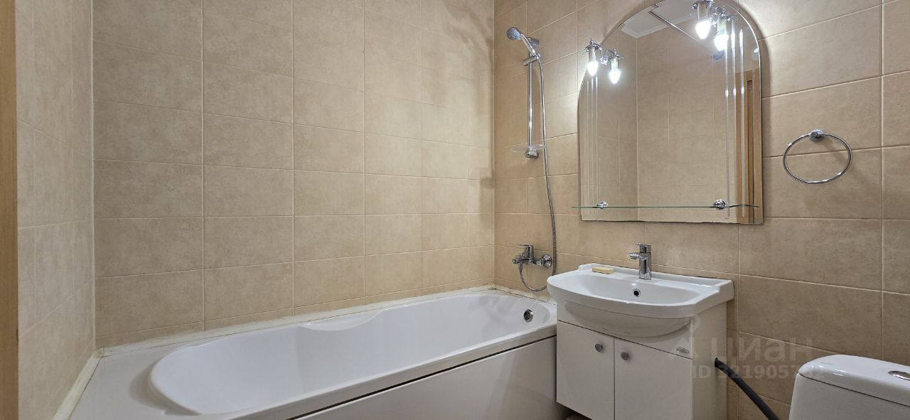 Продажа 1-комн квартиры на вторичном рынке Дальневосточный проспект, 25к1