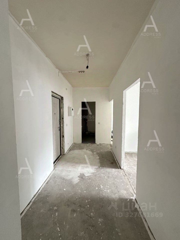 Продажа 3-комн квартиры на вторичном рынке улица Оптиков, 34к2