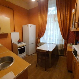 Аренда комнаты Трефолева ул. ,  д. 3