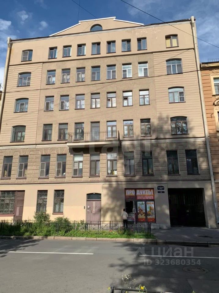 Продажа 2-комн квартиры на вторичном рынке Английский проспект, 58