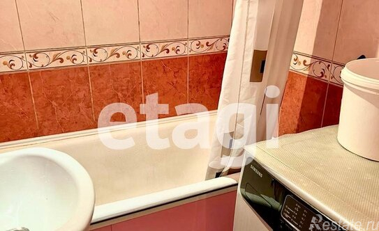 Продажа 2-комн квартиры на вторичном рынке Гданьская улица,  д. 6