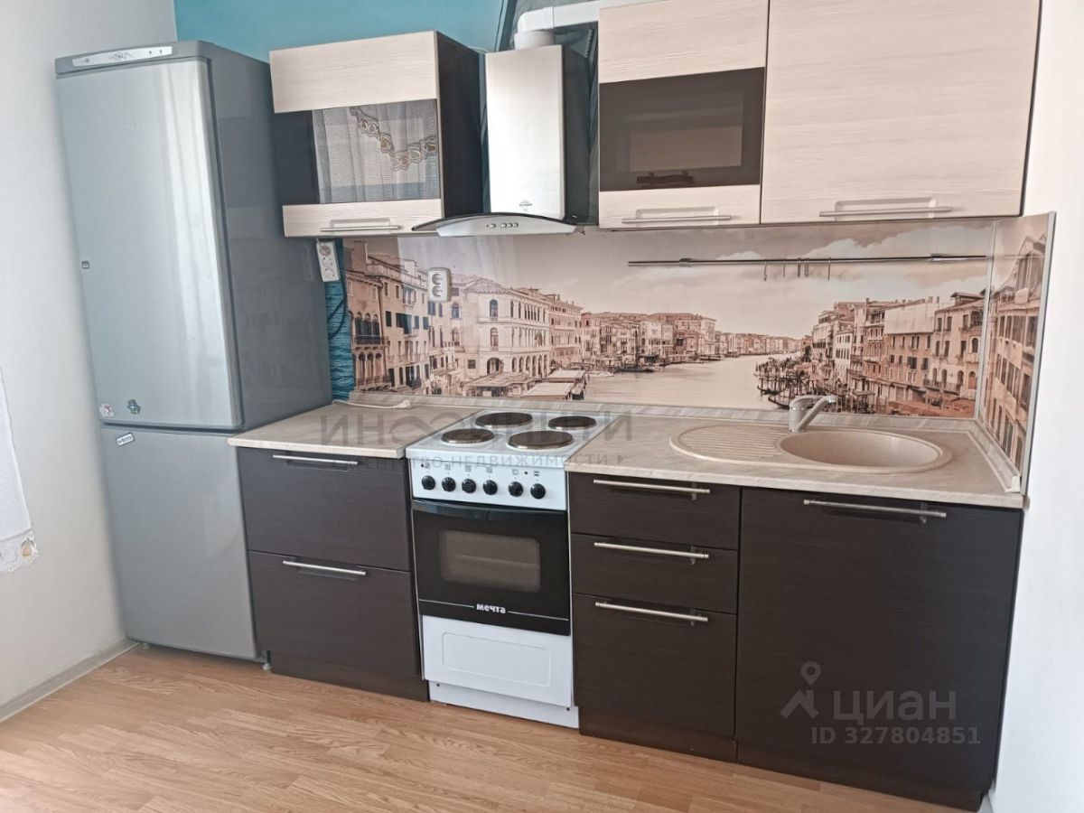 Продажа 1-комн квартиры на вторичном рынке улица Александры Монаховой, 105к1