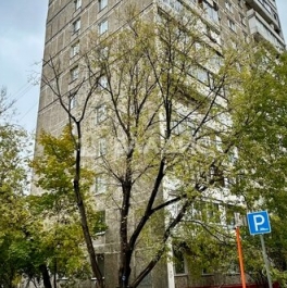 Продажа 3-комн квартиры на вторичном рынке бульвар Генерала Карбышева,  д. 15 к2