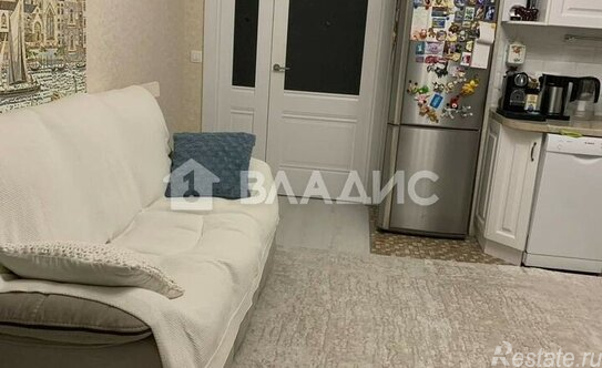 Продажа 2-комн квартиры на вторичном рынке Мурино, ул Шоссе в Лаврики,  д. 55