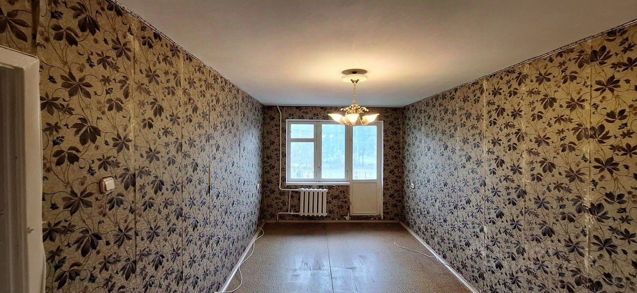 Продажа 2-комн квартиры на вторичном рынке пос. Новый Свет, 12