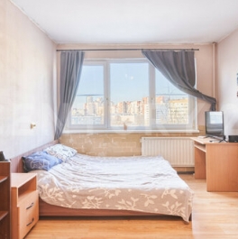 Продажа 3-комн квартиры на вторичном рынке Ветеранов пр-кт,  д. 1,  к. 1