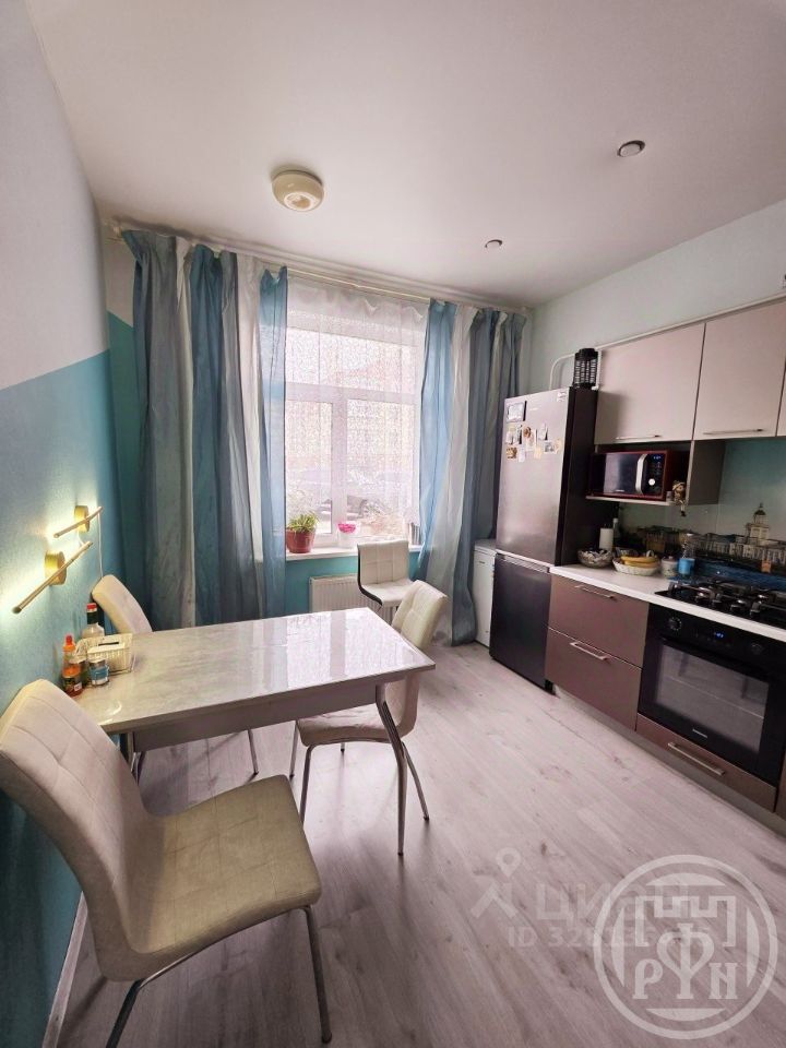 Продажа 4-комн квартиры на вторичном рынке Сестрорецк, улица Николая Соколова, 34