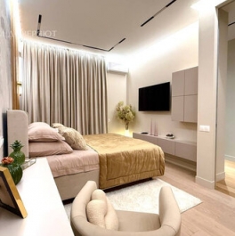 Продажа 1-комн квартиры на вторичном рынке Петровский пр-кт,  д. 24 к2