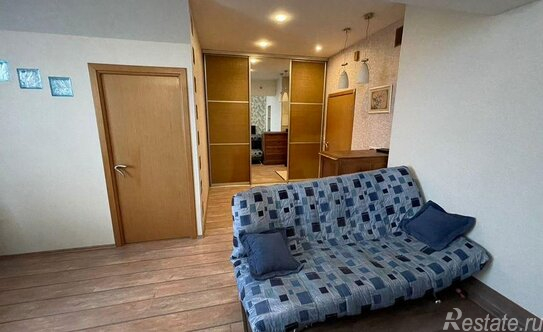 Продажа 1-комн квартиры на вторичном рынке Ломоносовский пр-кт,  д. 18