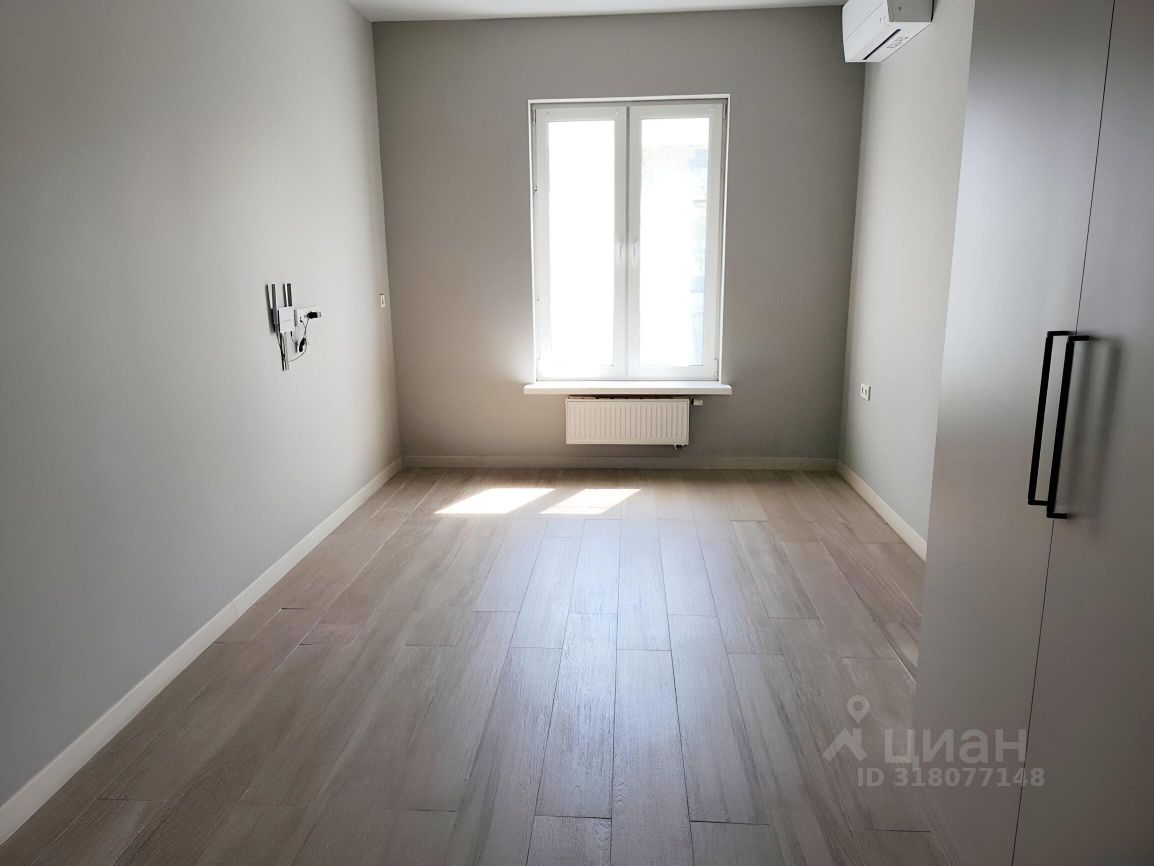 Продажа 2-комн квартиры на вторичном рынке улица Гришина, 16