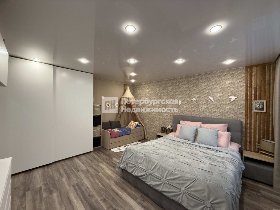 Продажа 2-комн квартиры на вторичном рынке ул Купчинская,  д. 2